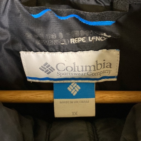Columbia Black Classic Powder Pillow Warm Lightweight Puffer Vest Size 1X - Picture 8 of 12